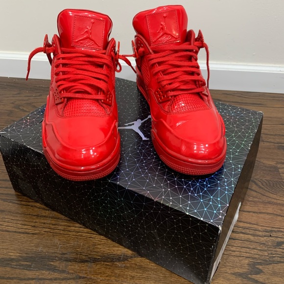 Jordan 4 - Picture 2 of 5